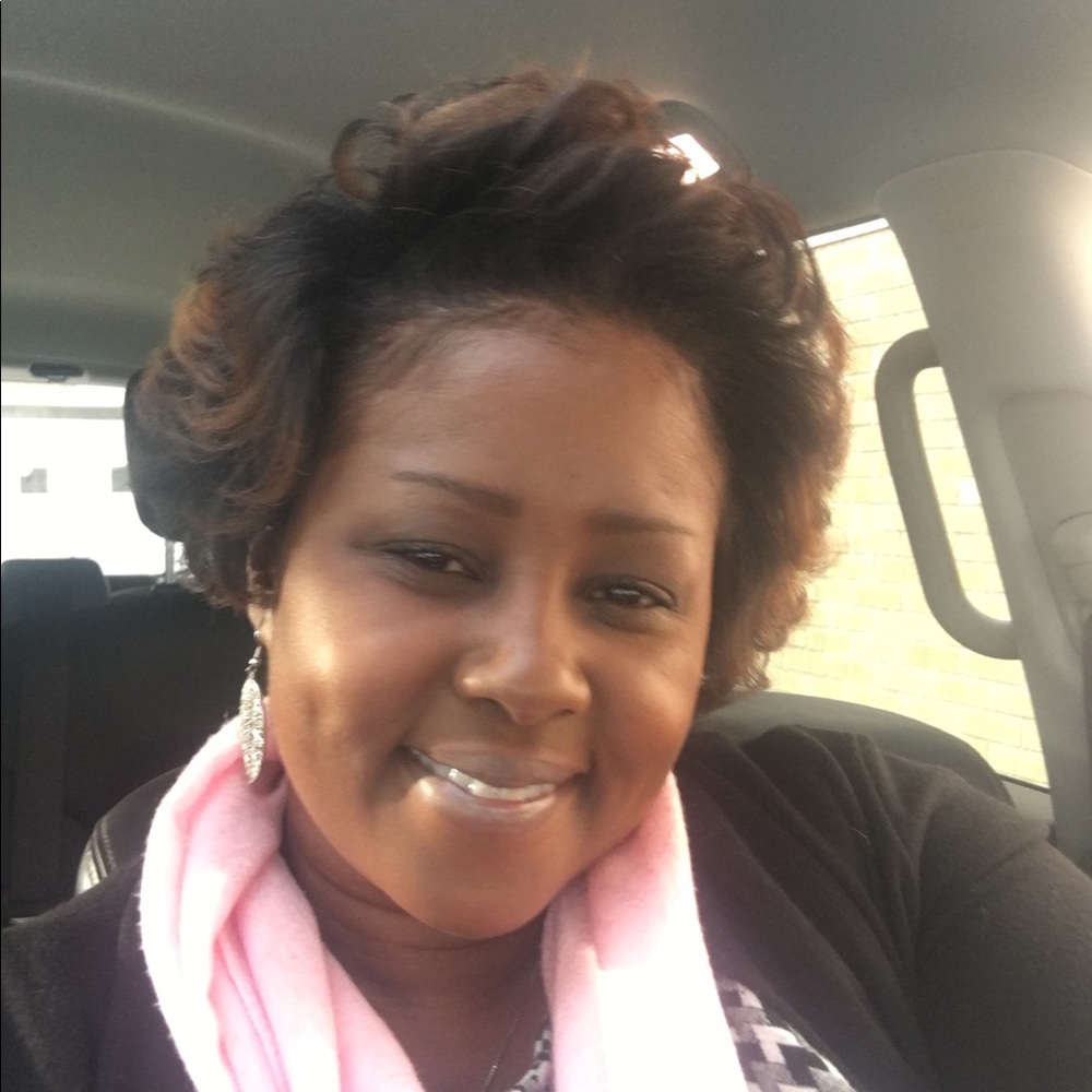 Meet your Posher, Lashounda